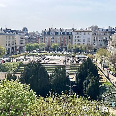 Forum Champagne Grand T2 Climatise Vue Cathedrale Reims Exteriör bild